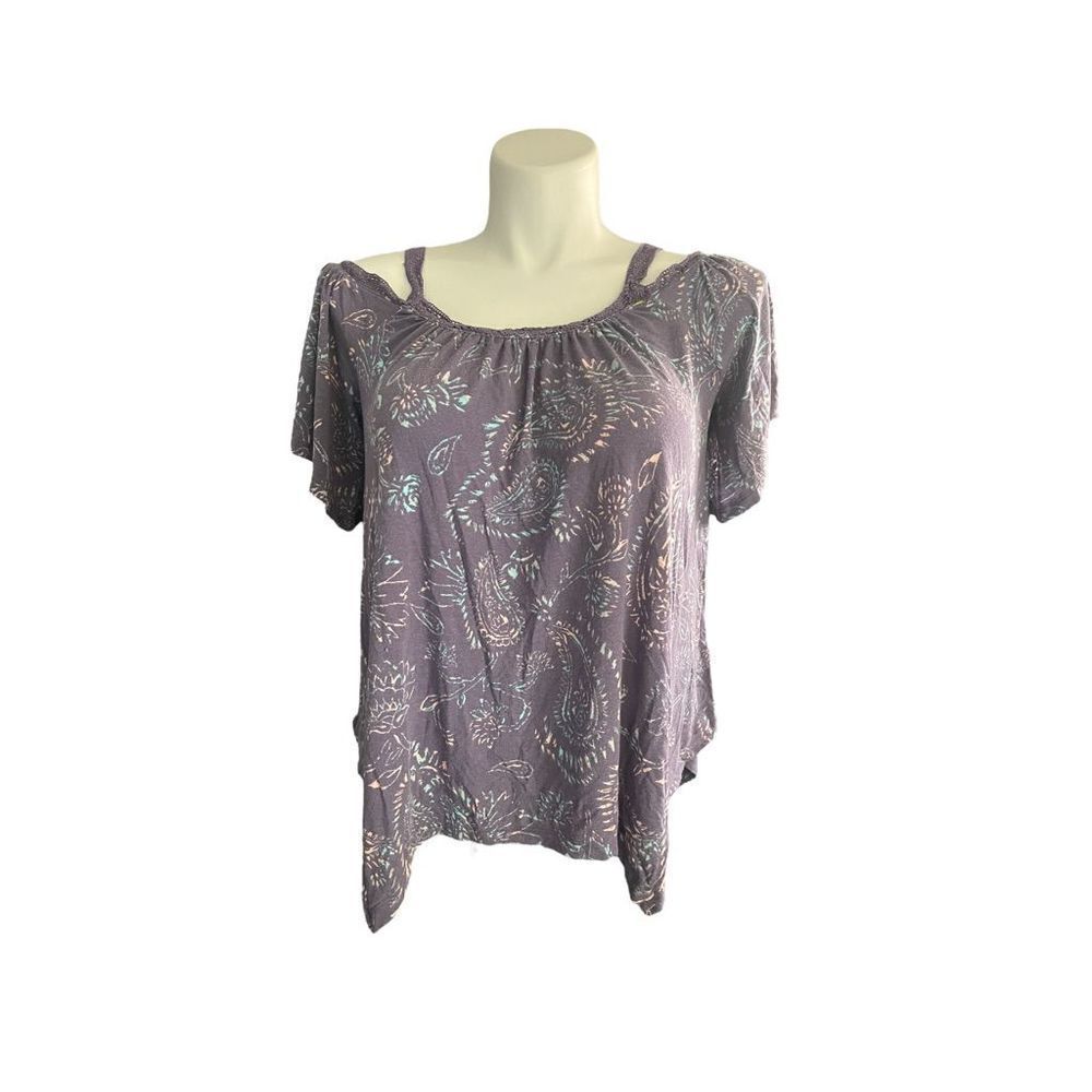 MUDD COLD SHOULDER ASYMMETRICAL HEM TOP BLOUSE PURPLE‎ PAISLEY PRINT